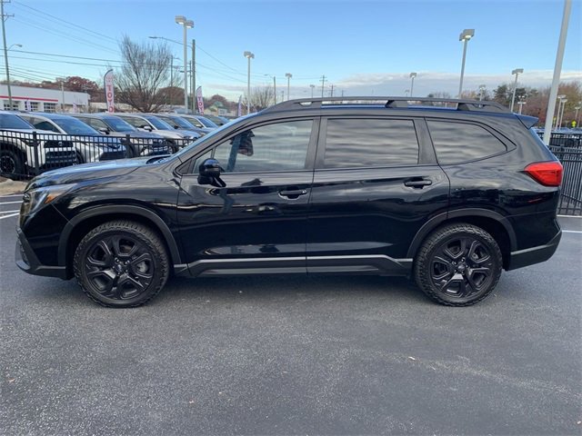 Used 2023 Subaru Ascent Onyx Edition image 5