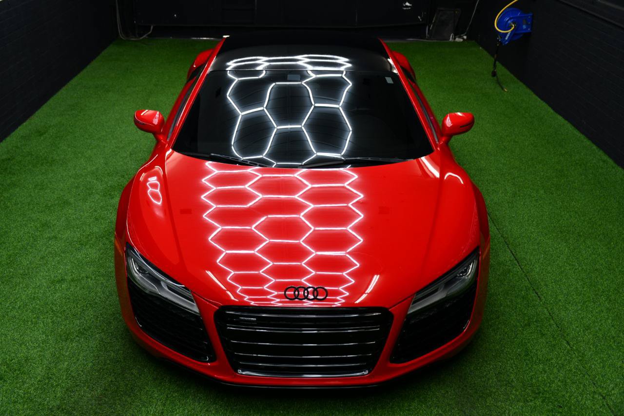 Used 2014 Audi R8 V8 w/ Convenience Package AWD/4WD image 16