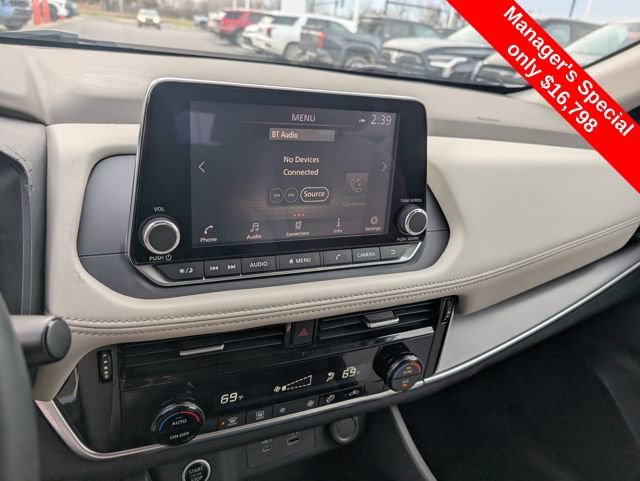 Used 2021 Nissan Rogue SV image 20