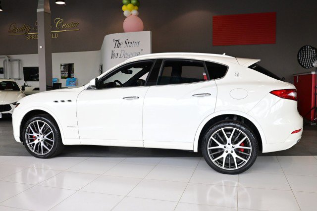 Used 2019 Maserati Levante GranLusso AWD/4WD image 8