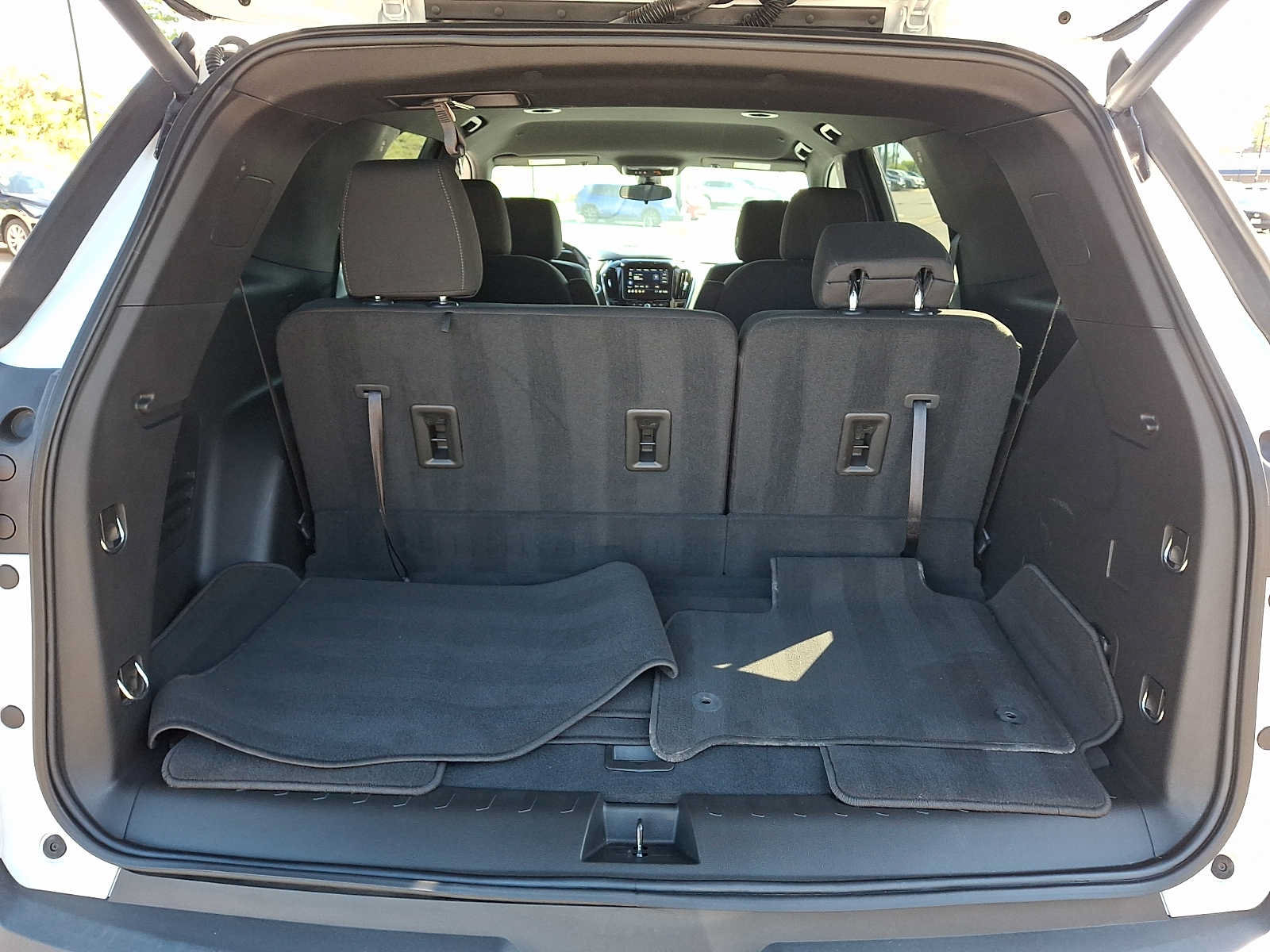 Used 2024 Chevrolet Traverse LT AWD/4WD image 30