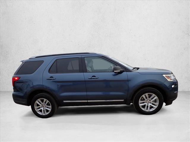 Used 2019 Ford Explorer XLT w/ Equipment Group 202A image 5