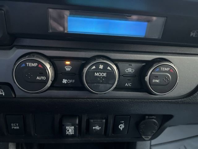 Used 2021 Toyota Tacoma TRD Off-Road image 21