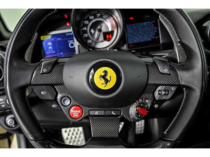 Used 2019 Ferrari 812 Superfast RWD image 31