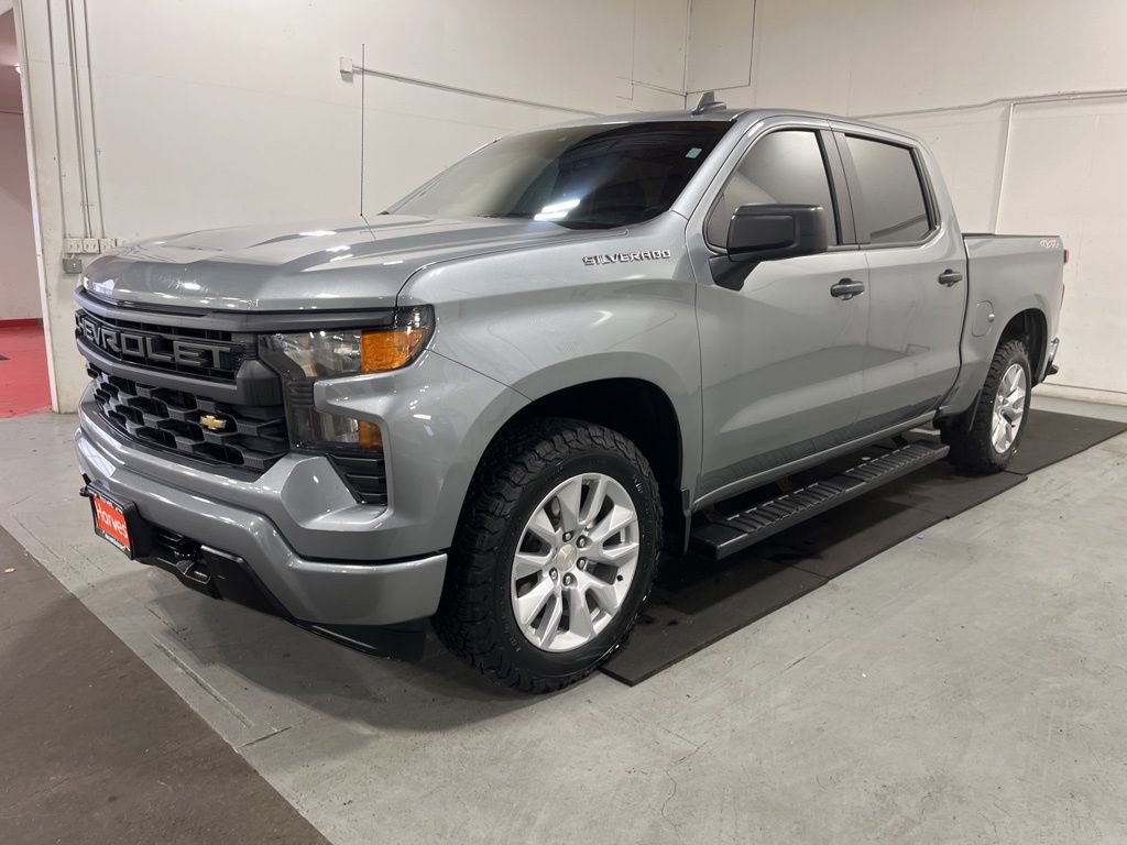 Certified 2023 Chevrolet Silverado 1500 Custom image 3