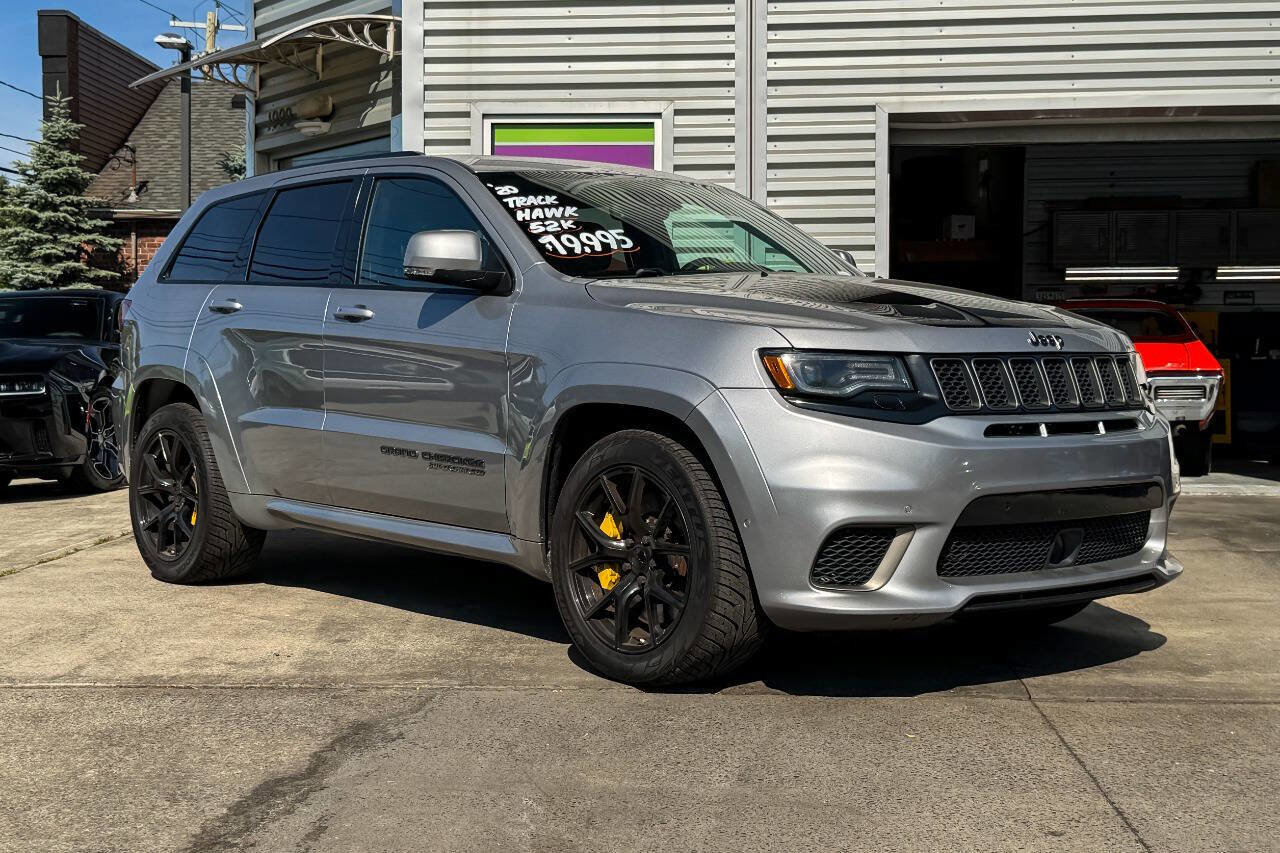 Used 2020 Jeep Grand Cherokee Trackhawk image 2