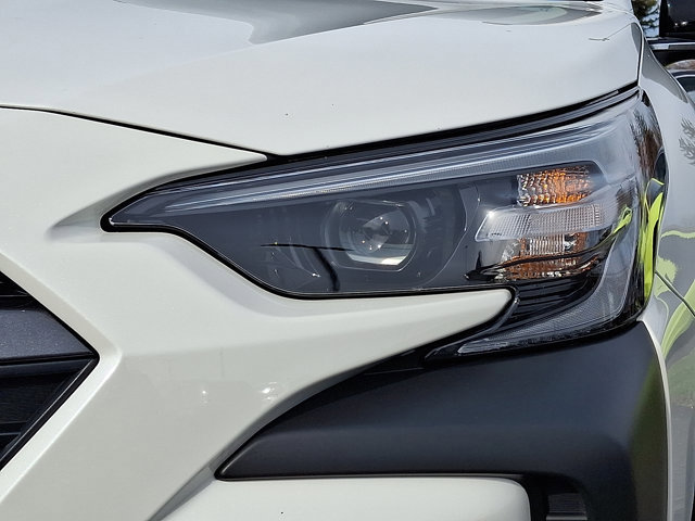 Certified 2025 Subaru Outback Premium AWD/4WD image 10