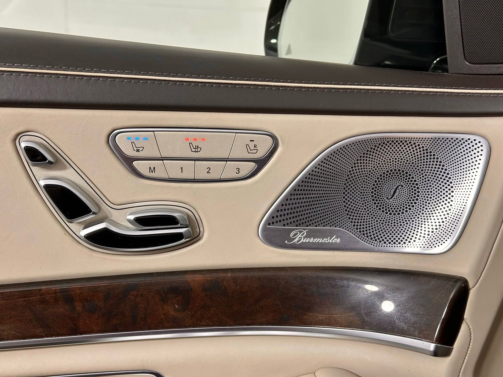 Used 2019 Mercedes-Benz S 560 4MATIC Sedan image 7