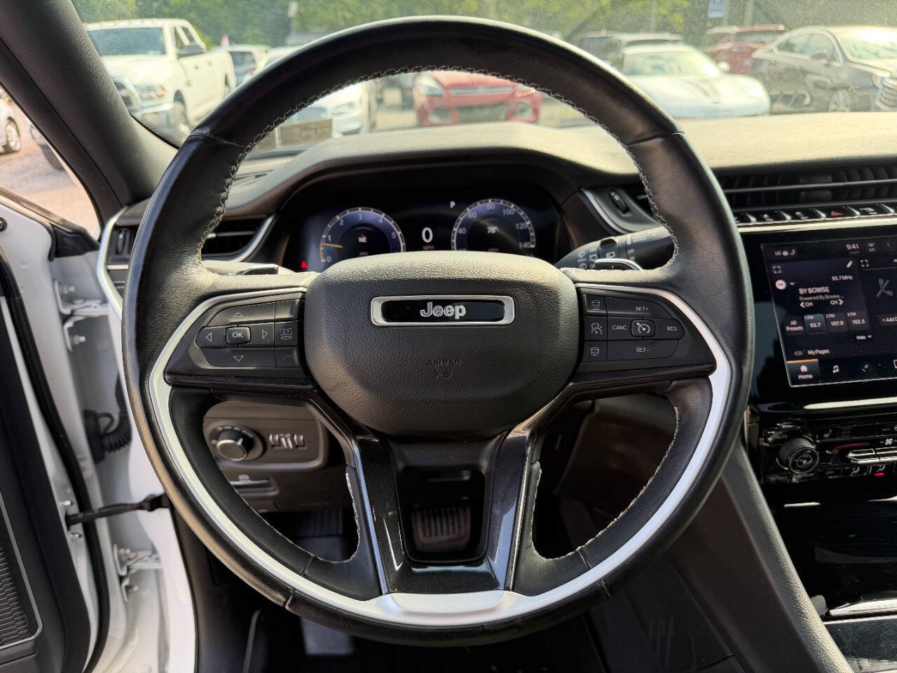 Used 2022 Jeep Grand Cherokee L Laredo AWD/4WD image 33