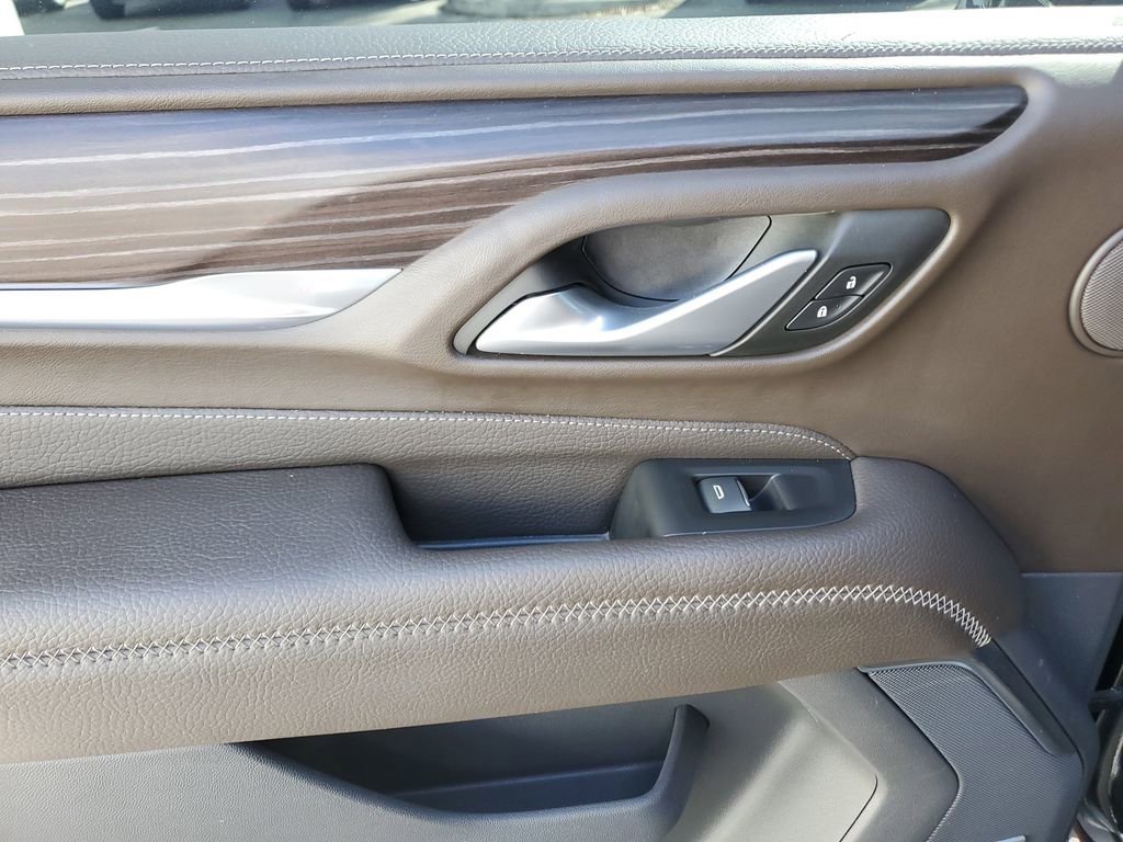 Used 2022 GMC Yukon XL Denali w/ Advanced Technology Package image 16