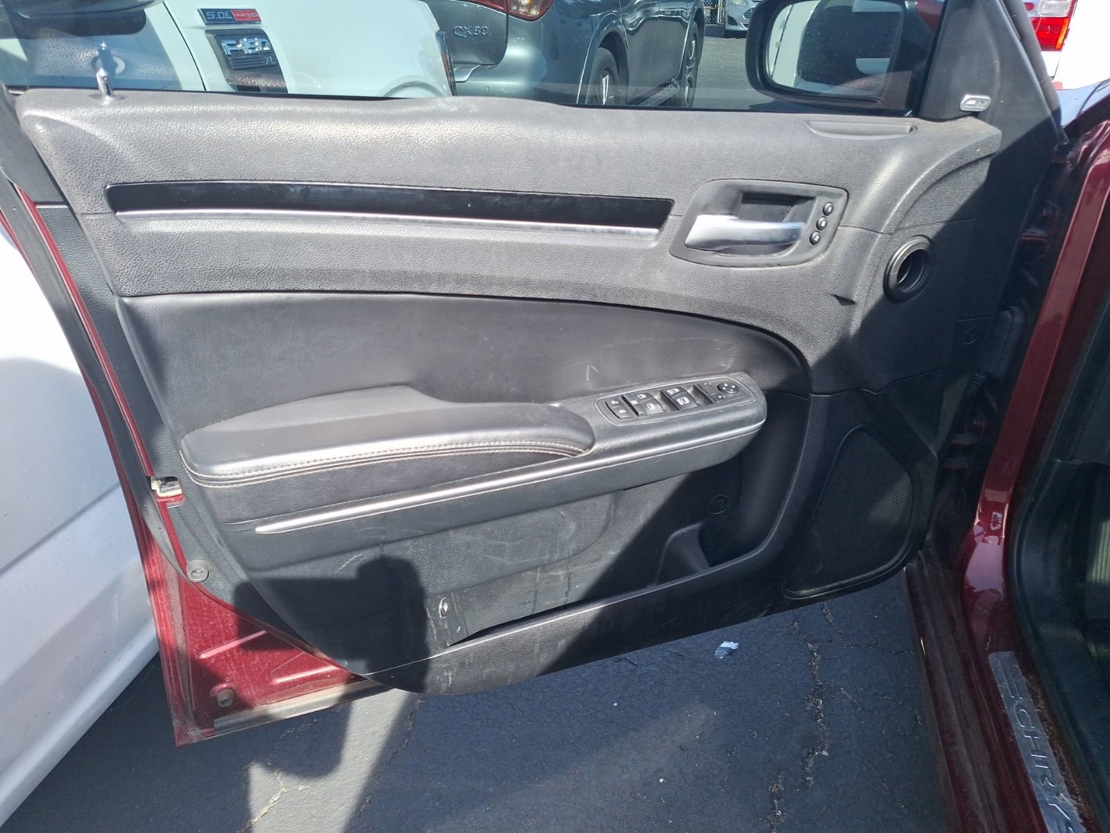 Used 2018 Chrysler 300 S w/ Safetytec Plus Group RWD image 11