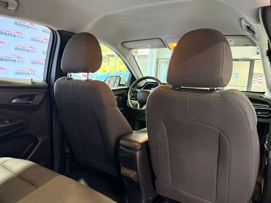 Used 2023 Chevrolet Bolt EUV LT FWD image 53