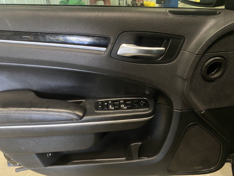 Used 2019 Chrysler 300 S RWD image 24