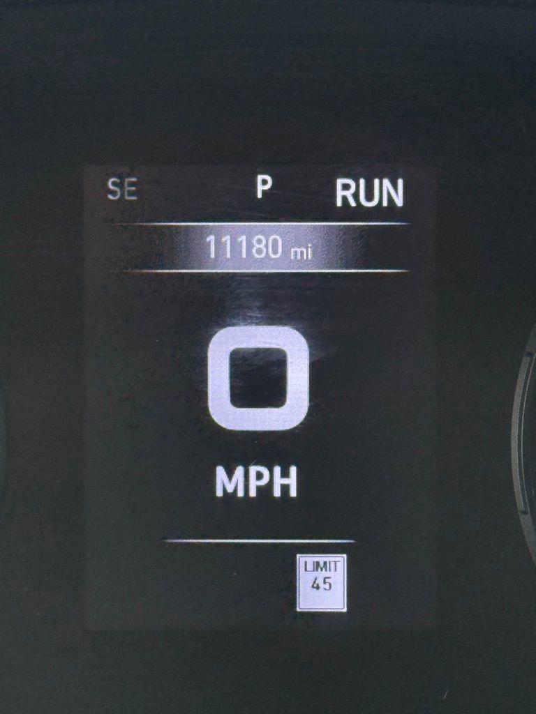 Used 2025 RAM ProMaster 2500 w/ Convenience Group image 9