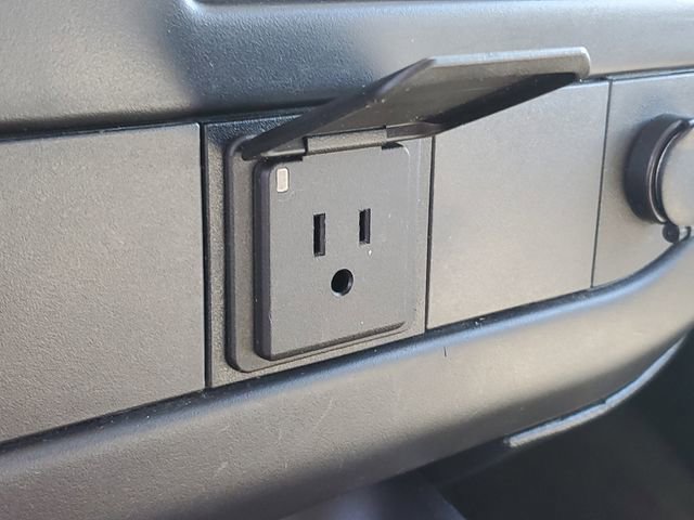 Used 2018 Chevrolet Express 2500 w/ Driver Convenience Package image 20