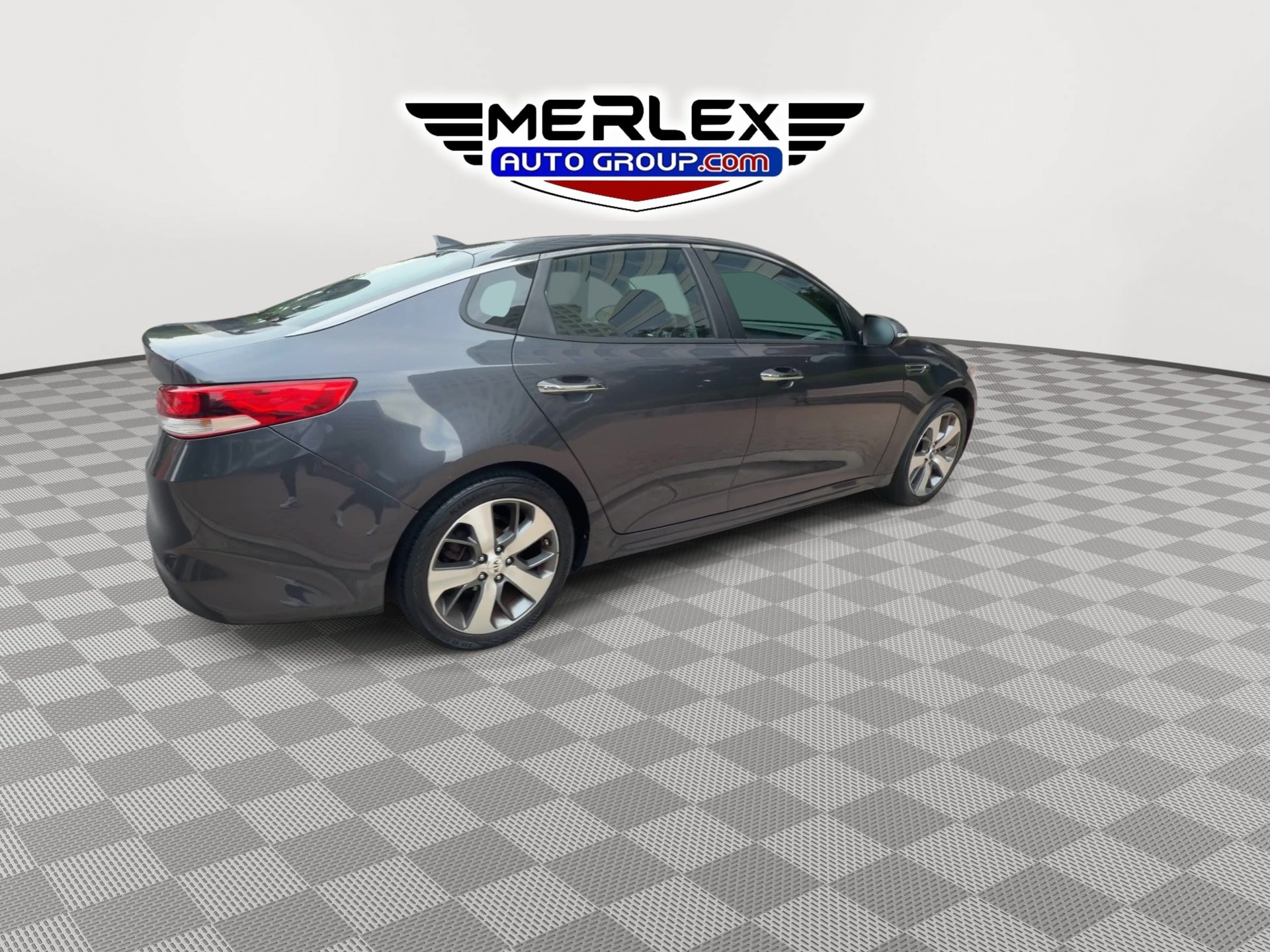 Used 2017 Kia Optima LX FWD image 8