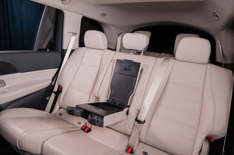 New 2026 Mercedes-Benz GLS 580 4MATIC image 30