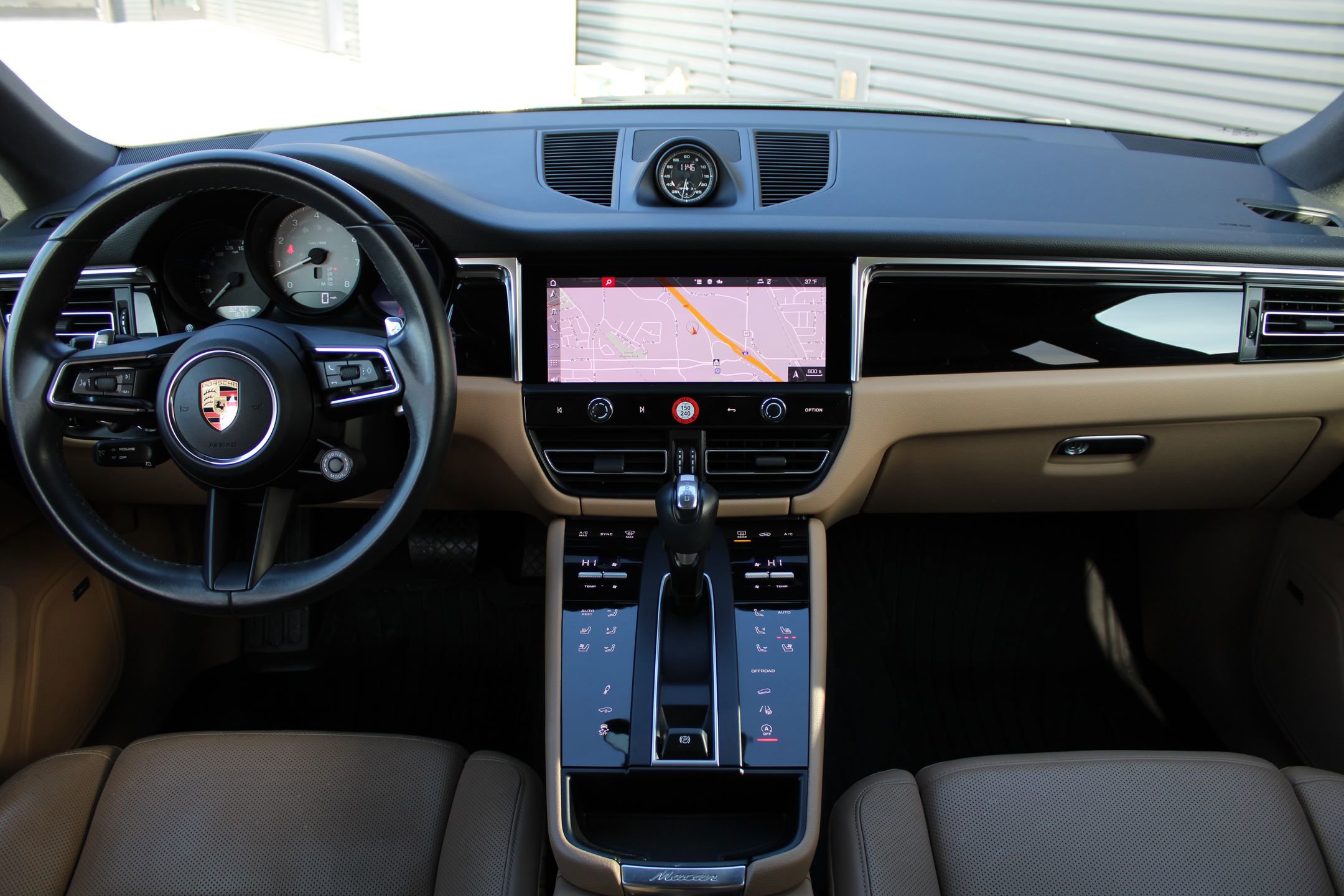 Certified 2022 Porsche Macan S image 23