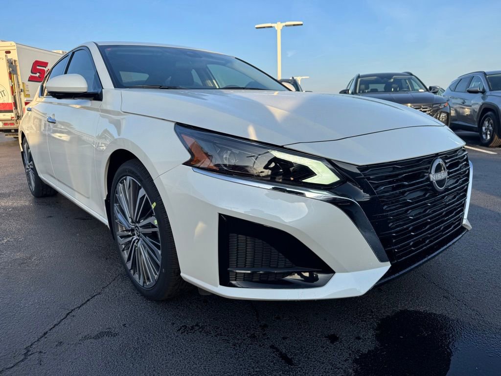 New 2025 Nissan Altima 2.5 SL image 8