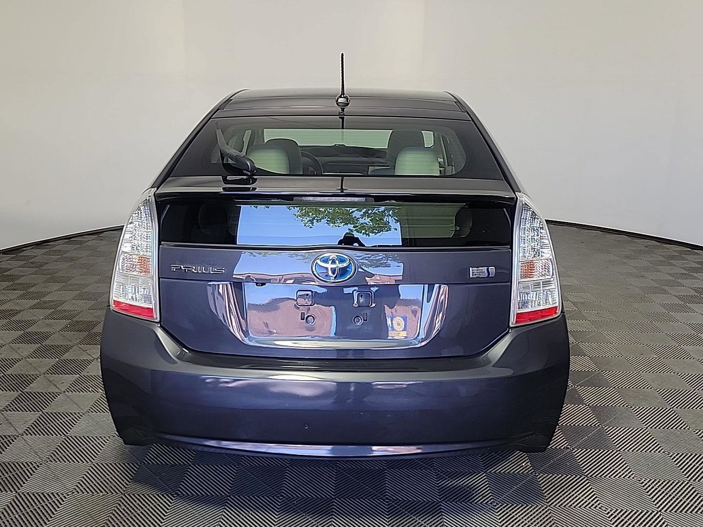 Used 2011 Toyota Prius Four w/ Solar Roof Pkg FWD image 5