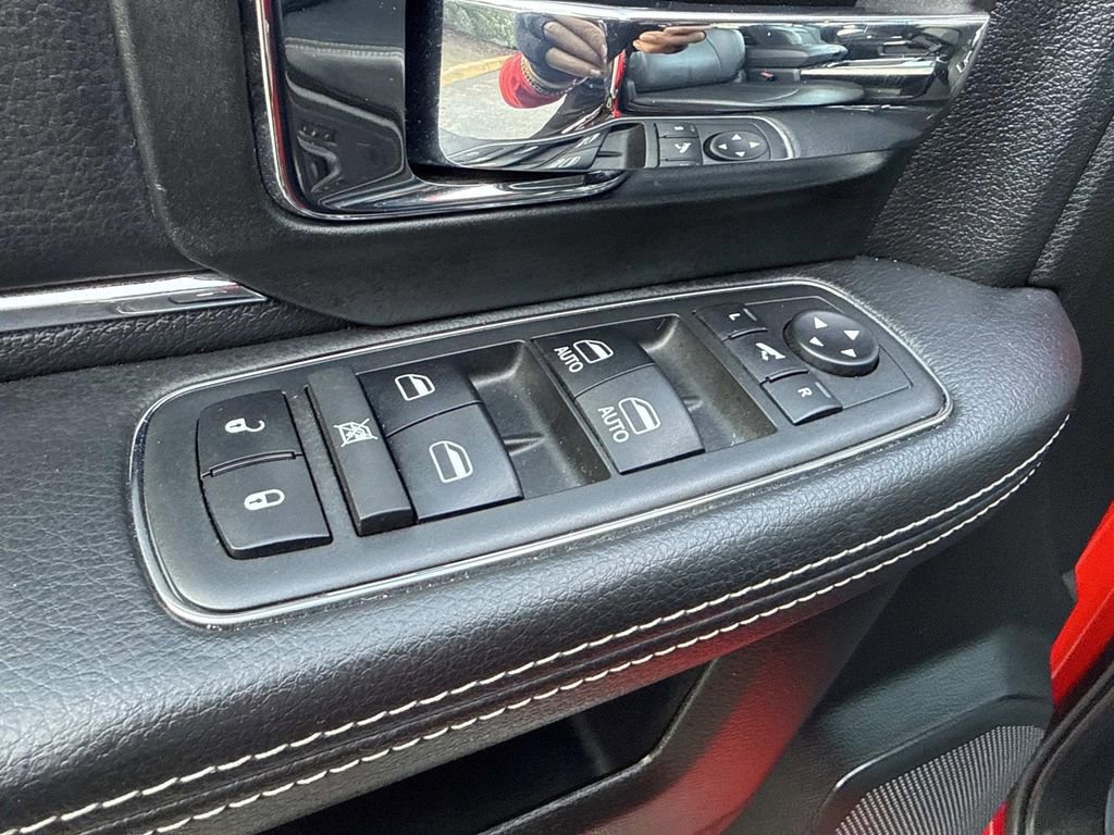 Used 2018 RAM 2500 Laramie w/ Convenience Group image 26