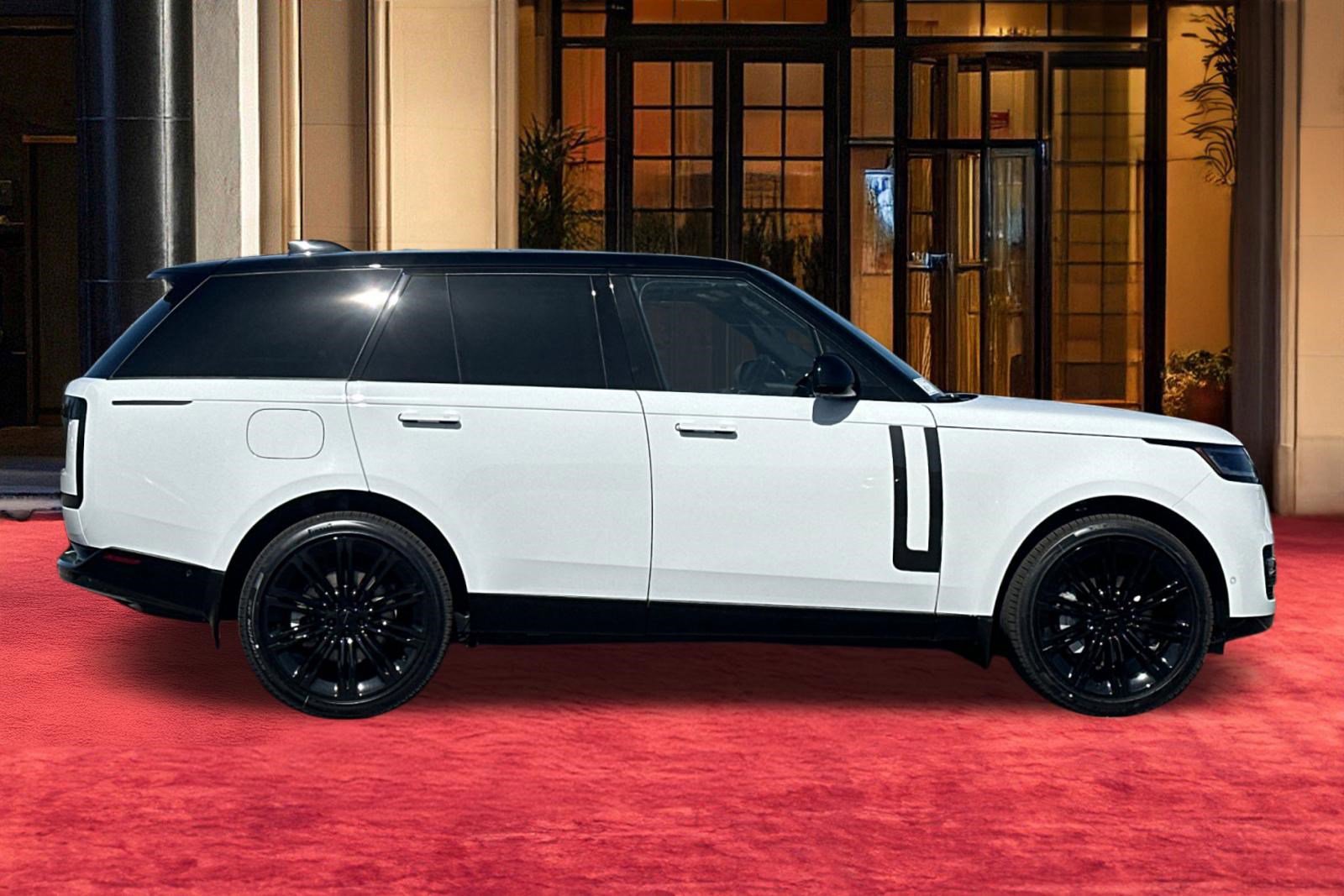 New 2026 Land Rover Range Rover SE image 9