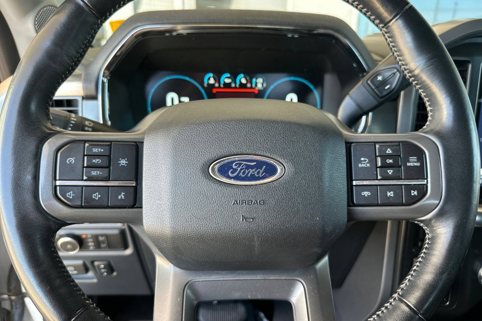 Used 2022 Ford F150 Lariat w/ Equipment Group 501A Mid AWD/4WD image 26