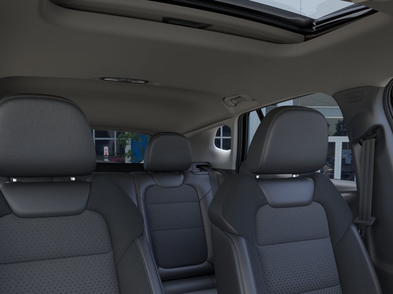 New 2026 Chevrolet Trax LT w/ Sunroof Package FWD image 26