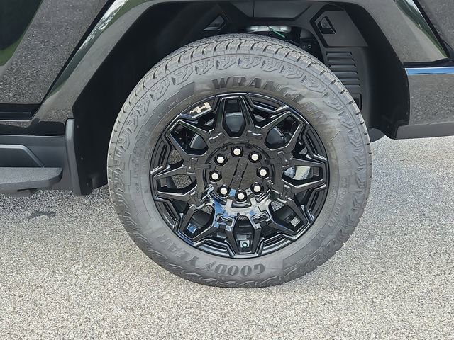 New 2026 GMC Hummer EV 4x4 Crew Cab image 7
