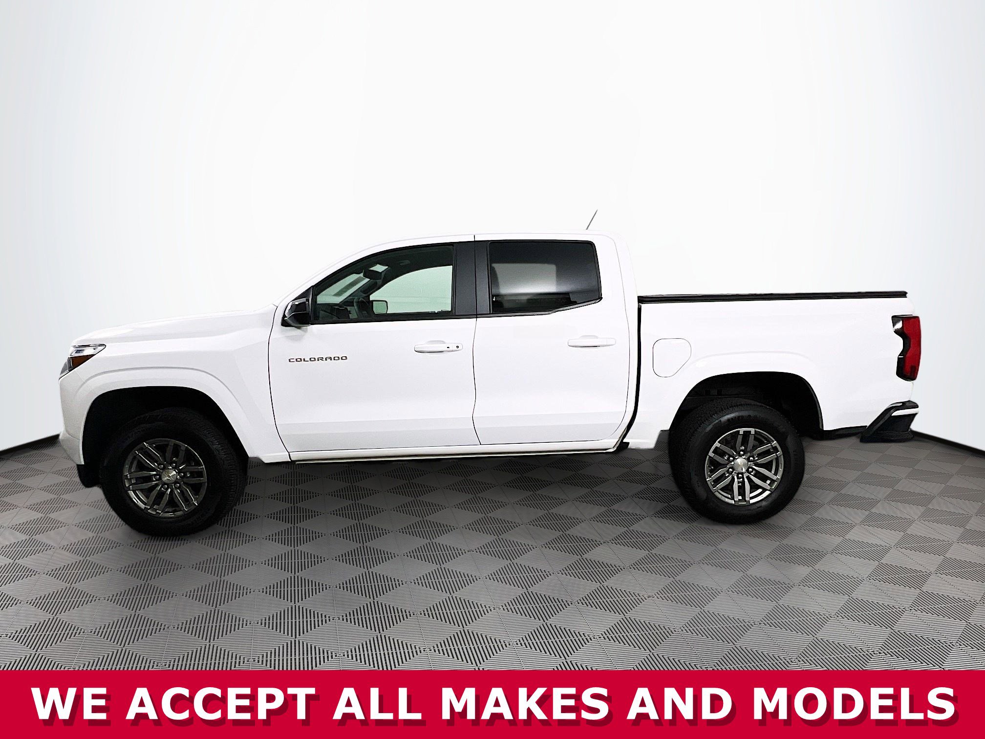 Certified 2024 Chevrolet Colorado LT image 27