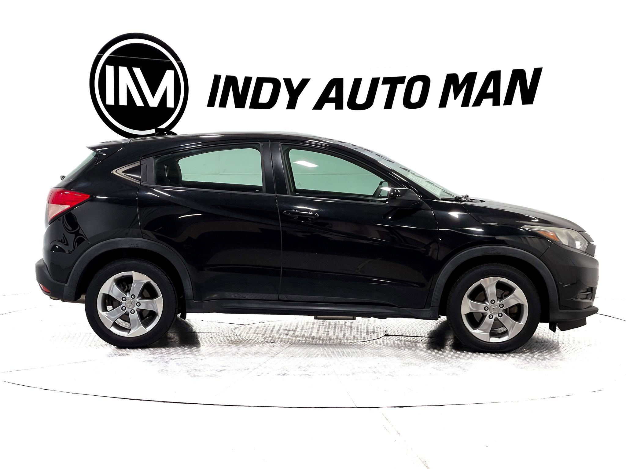 Used 2017 Honda HR-V LX image 3