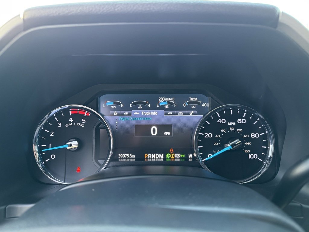 Used 2022 Ford F350 Lariat w/ Black Appearance Package image 32