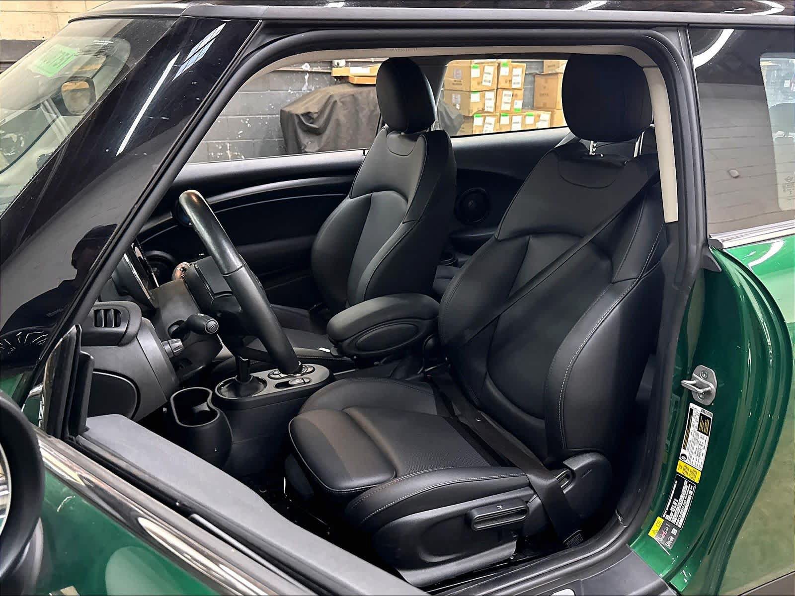 Used 2024 MINI Cooper SE FWD image 27