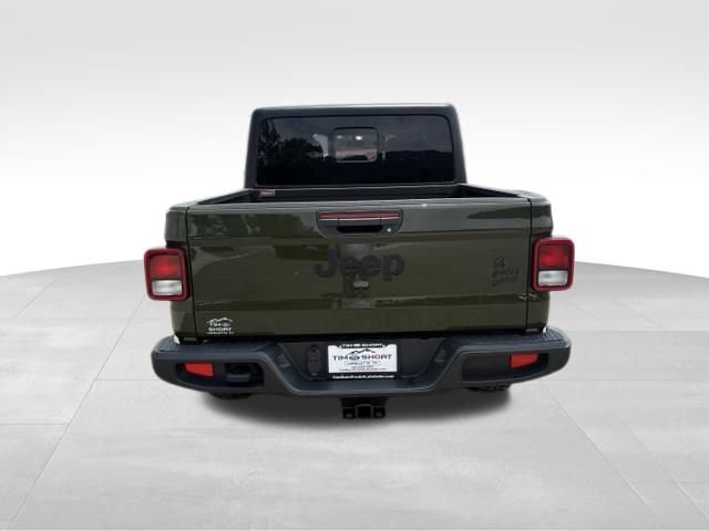 Used 2023 Jeep Gladiator Sport AWD/4WD image 10