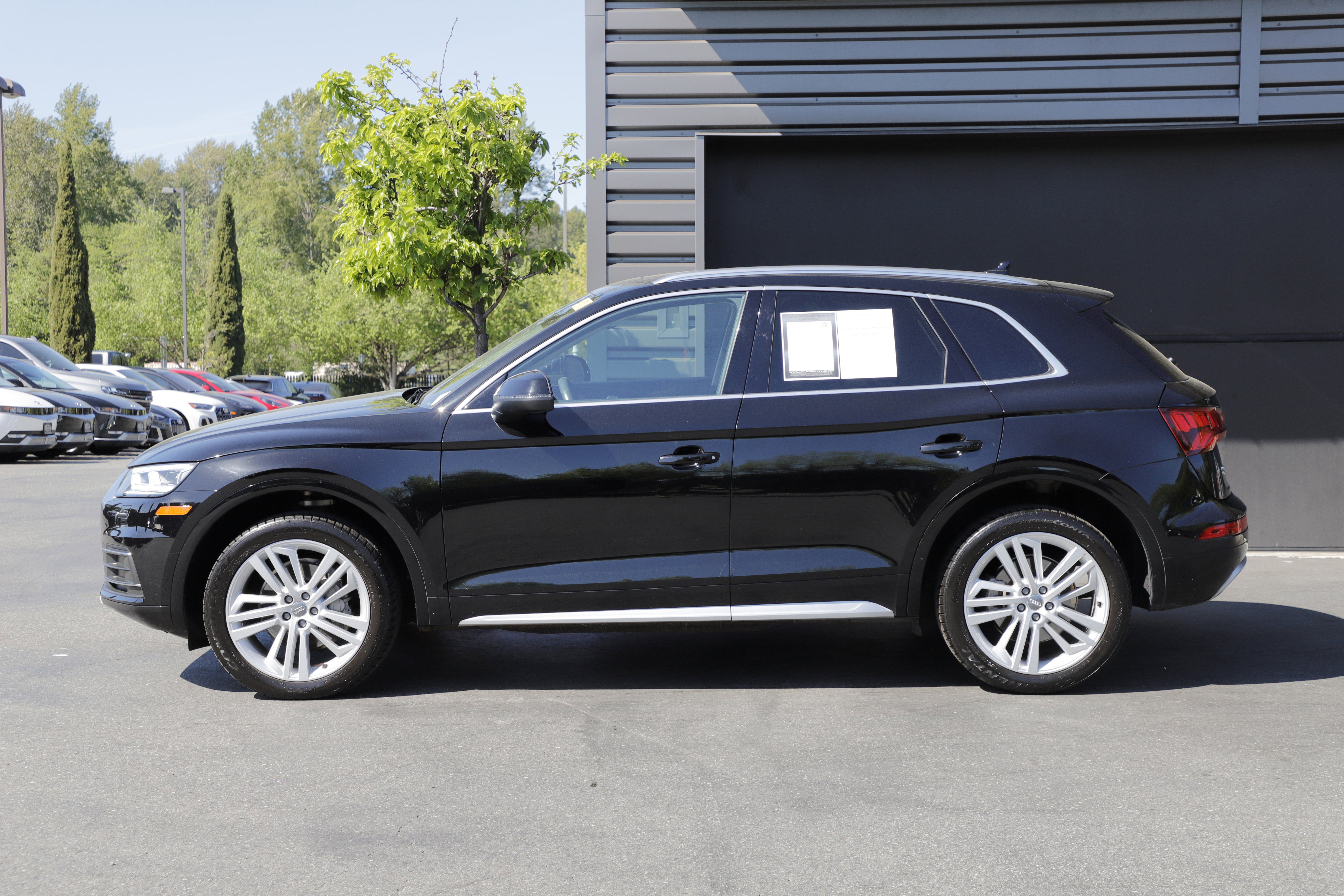 Used 2020 Audi Q5 2.0T Premium Plus w/ Premium Plus Package AWD/4WD image 5