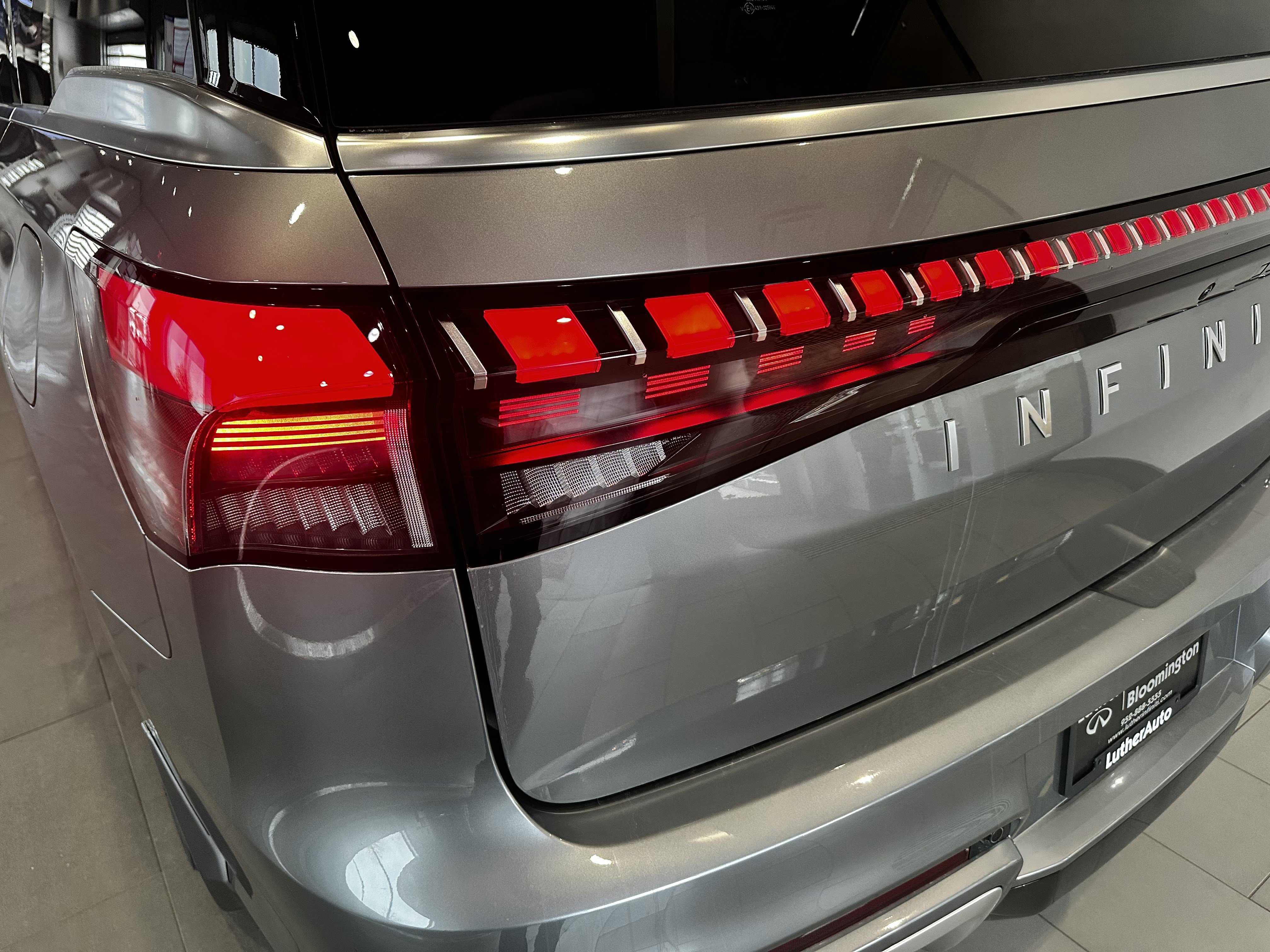 New 2026 INFINITI QX80 Luxe w/ Cargo Package image 7