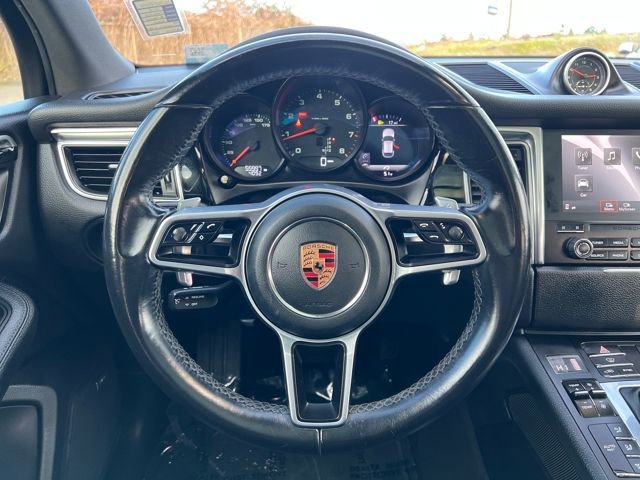 Used 2018 Porsche Macan image 19
