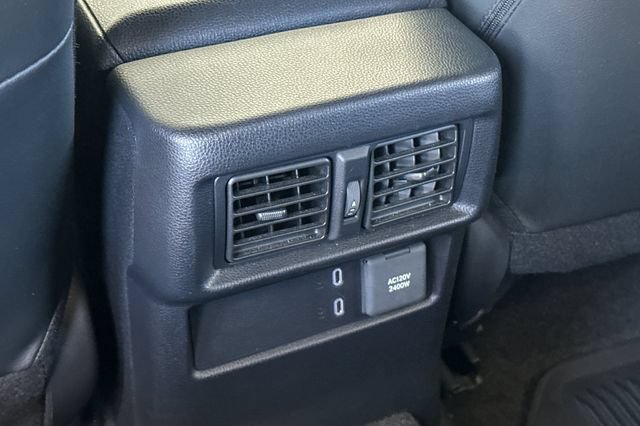 Used 2025 Toyota 4Runner TRD Off-Road Premium AWD/4WD image 16