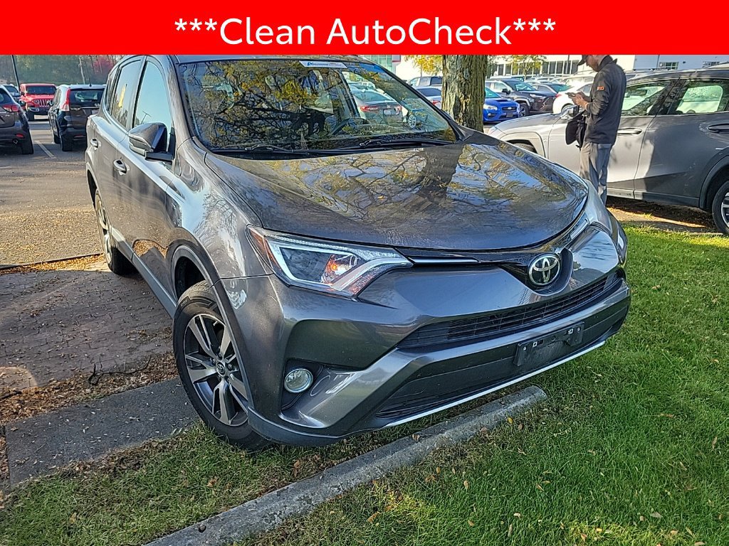 Used 2018 Toyota RAV4 XLE w/ Plus Extra Value Package AWD/4WD image 3