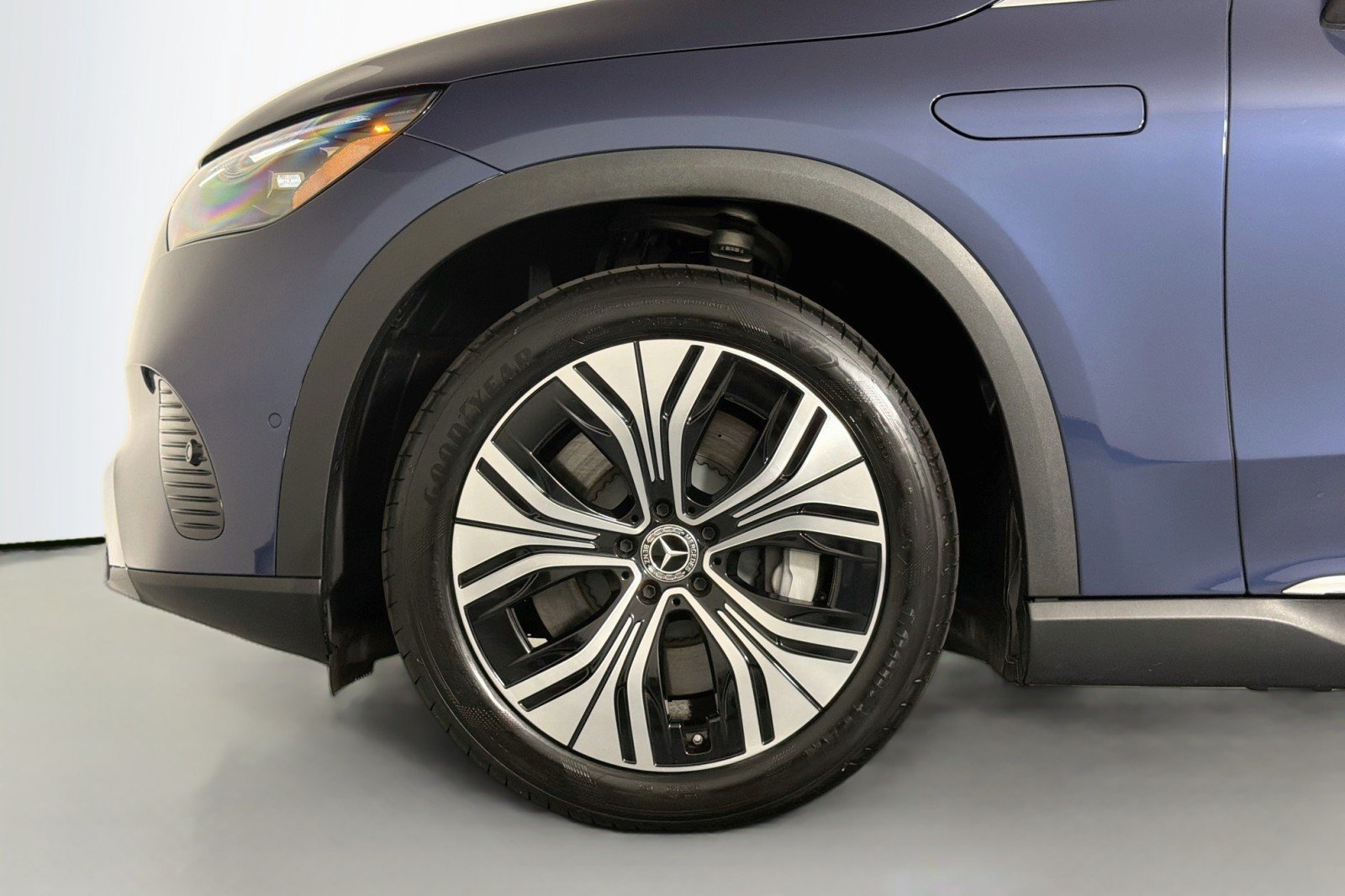 Certified 2023 Mercedes-Benz EQE 350+ SUV image 10