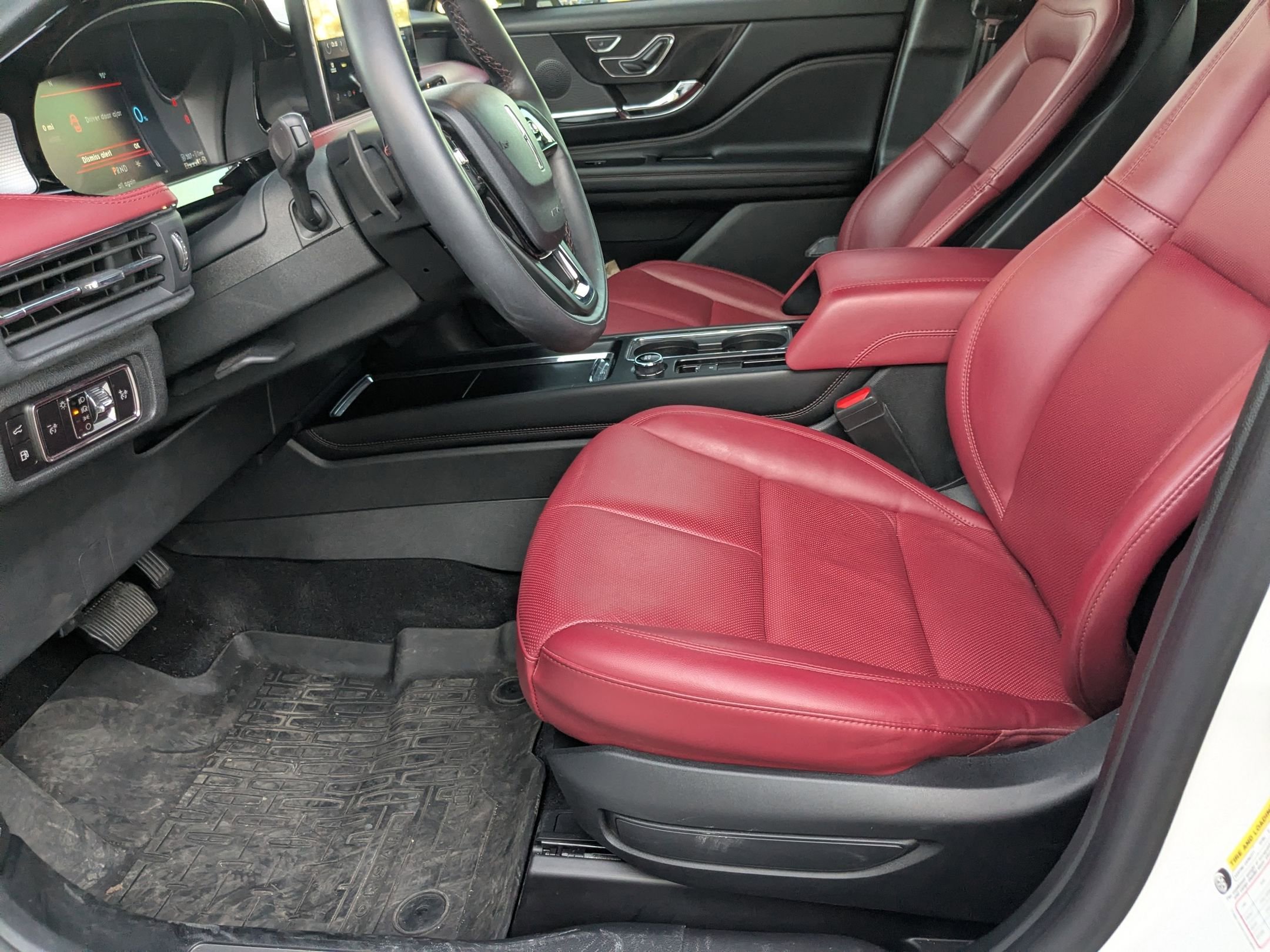 Used 2024 Lincoln Corsair Grand Touring image 9