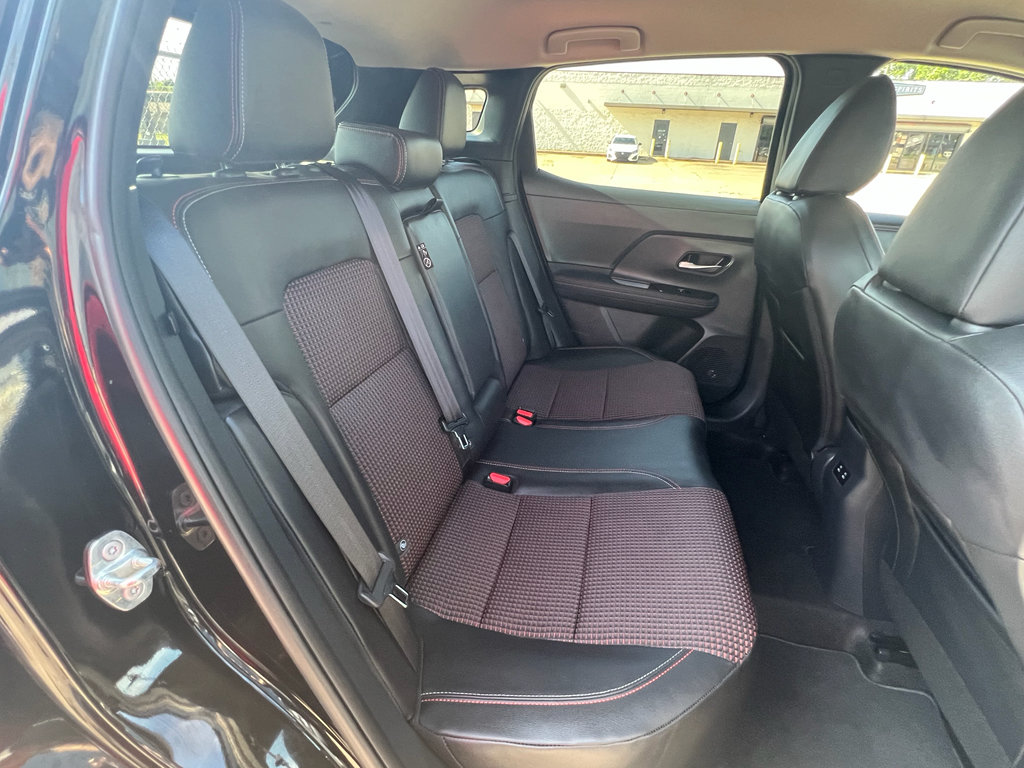 Used 2025 Nissan Kicks SR FWD image 16