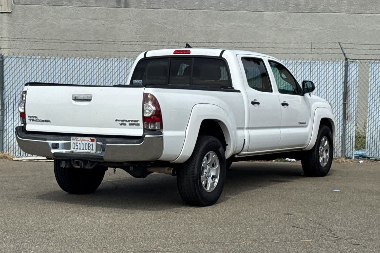 Used 2012 Toyota Tacoma PreRunner w/ SR5 Pkg RWD image 3