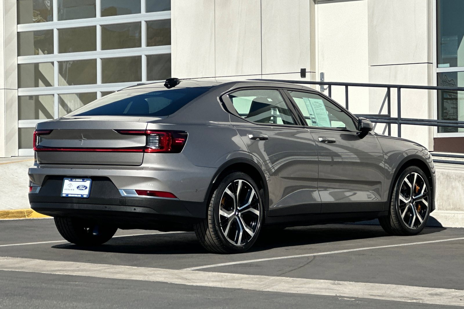 Used 2021 Polestar Polestar 2 w/ Performance Package image 3