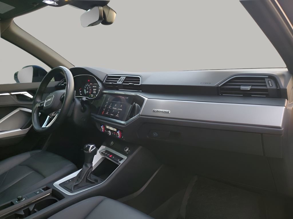 Used 2022 Audi Q3 2.0T Premium image 14