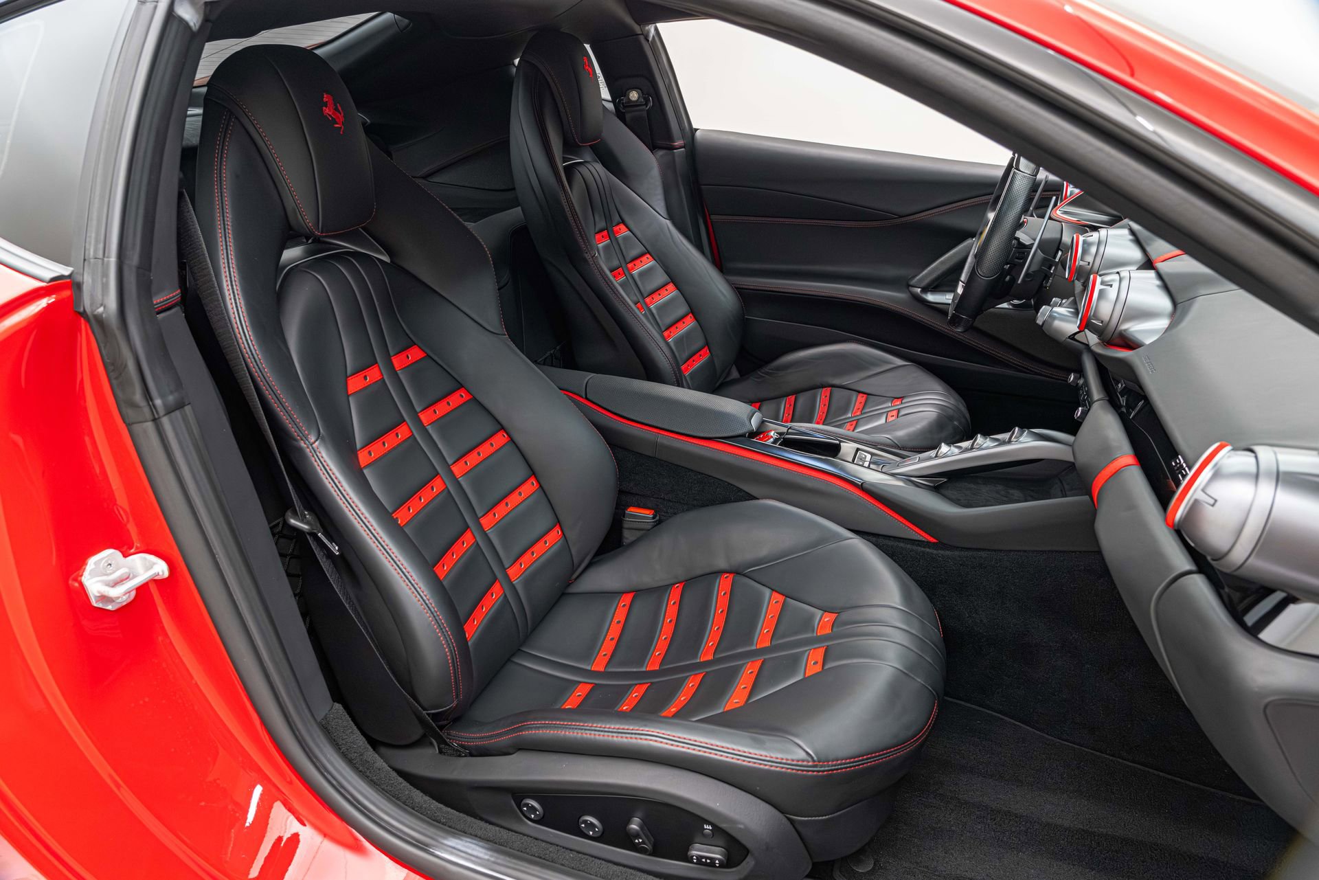 Certified 2020 Ferrari 812 Superfast RWD image 26
