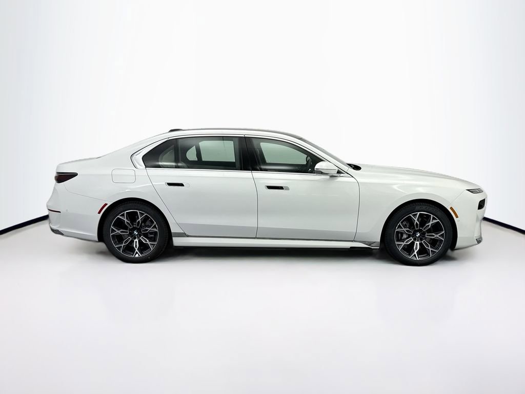New 2026 BMW i7 xDrive60 RWD image 4
