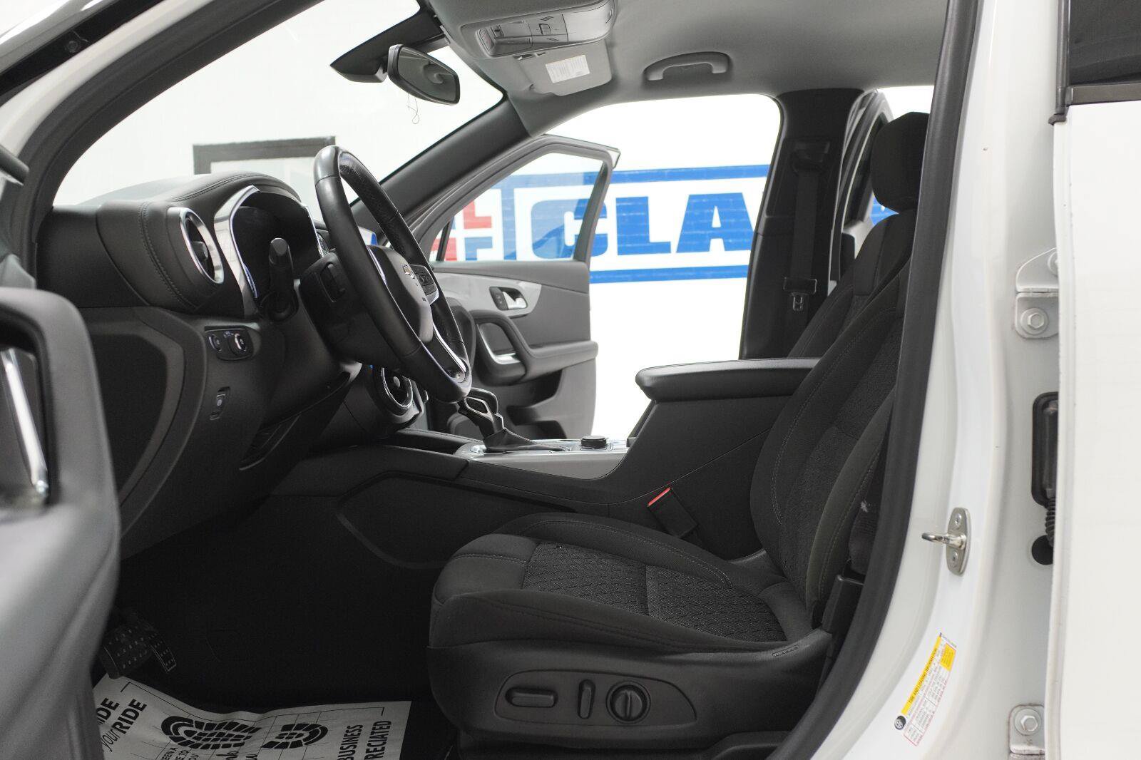 Used 2020 Chevrolet Blazer LT FWD image 5