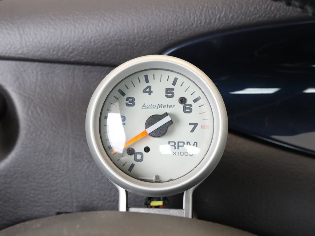 Used 2001 Chrysler Prowler RWD image 30