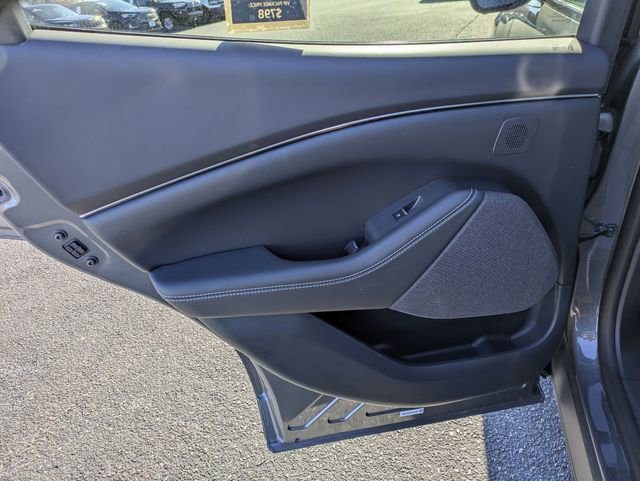 Used 2023 Ford Mustang Mach-E Premium image 29